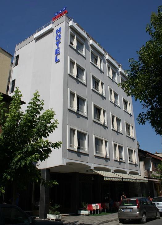 Kruja Hotel Тирана Экстерьер фото